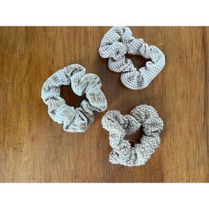 Bundle of beige / light brown scrunchies 3